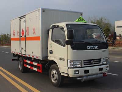 大力牌DLQ5041XRQEQ型易燃?xì)怏w廂式運(yùn)輸車